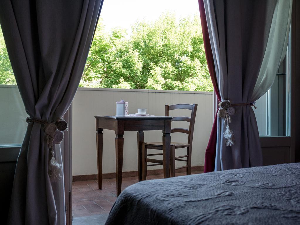 B&B Zelmira Rimini Exterior photo